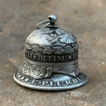 �R�C���E�x��